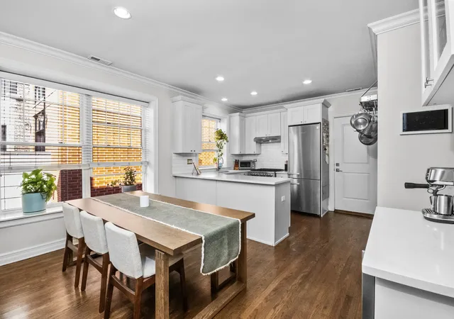 Photo 3 of Condo for sale at 2711 N Mildred Ave #2A, Chicago, IL 60614 | MLS# 12766621 | Listing updated on 2026-09-23
