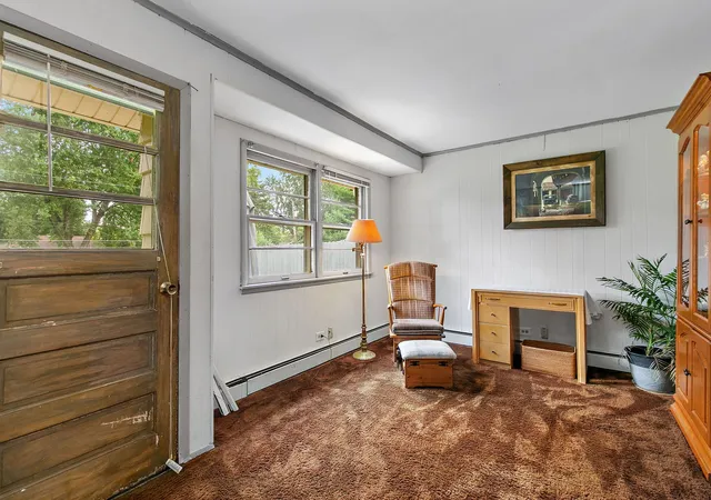 Photo 3 of Single family home for sale at 443 Glendale Rd, Roselle, IL 60172 | MLS# 12766632 | Listing updated on 2026-10-09