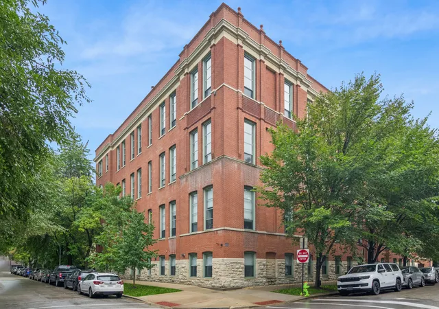 Photo 1 of Condo for sale at 1445 W Belden Ave #3K, Chicago, IL 60614 | MLS# 12766637 | Listing updated on 2026-10-07