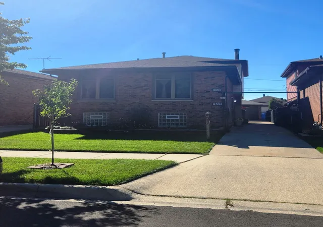 Photo 34 of Single family home for sale at 11532 S Ave G, Chicago, IL 60617 | MLS# 12766643 | Listing updated on 2026-10-05