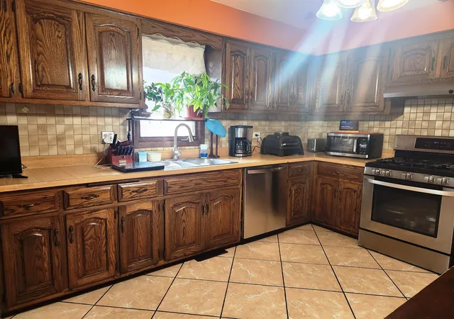 Photo 3 of Single family home for sale at 11532 S Ave G, Chicago, IL 60617 | MLS# 12766643 | Listing updated on 2026-10-05
