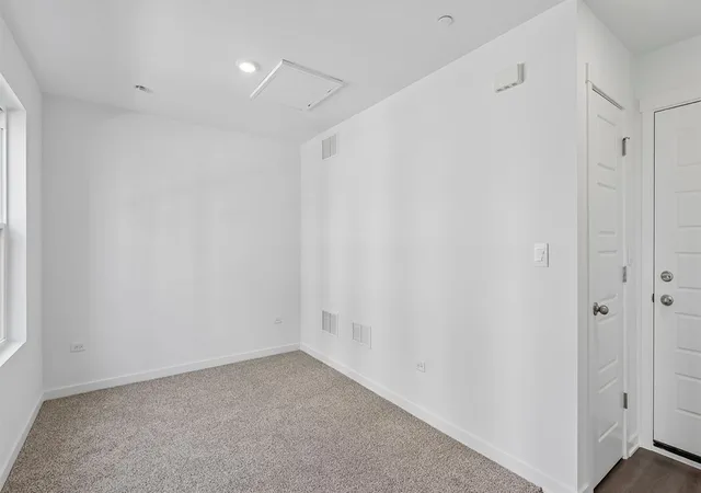 Photo 30 of Townhouse for sale at 2225 Bayside Dr, Schaumburg, IL 60173 | MLS# 12766644 | Listing updated on 2026-10-27