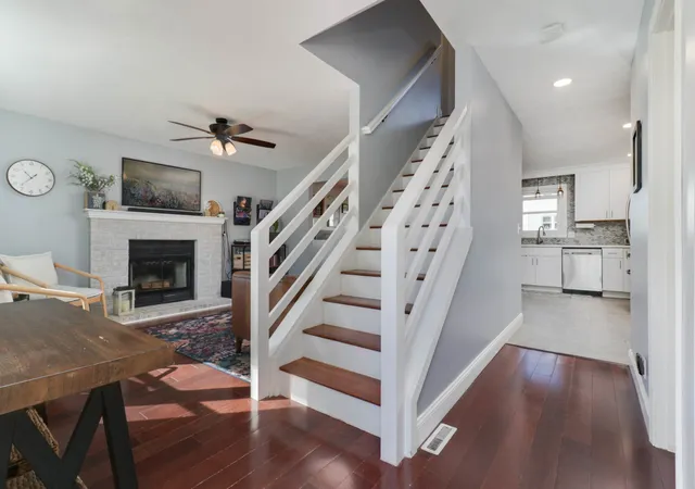 Photo 3 of Single family home for sale at 2104 Park Pl Dr, Bloomington, IL 61701 | MLS# 12766646 | Listing updated on 2026-09-27