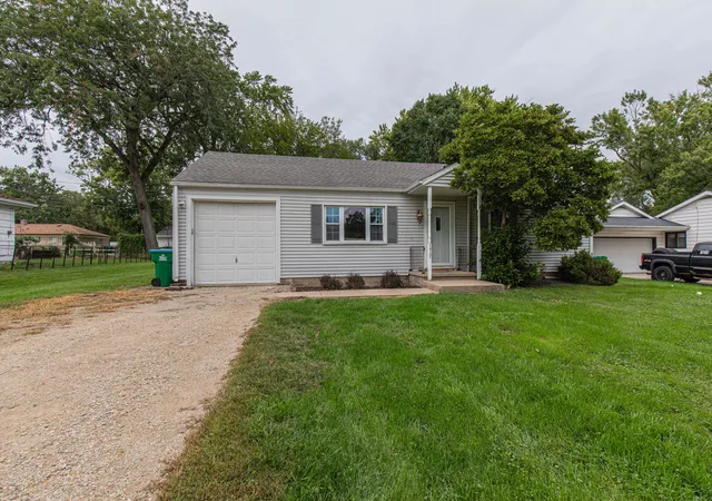 Photo 1 of Single family home for sale at 1412 Meriden St, Mendota, IL 61342 | MLS# 12766652 | Listing updated on 2026-09-29