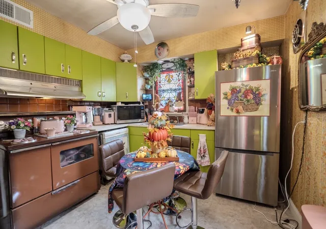 Photo 3 of Single family home for sale at 3443 E Oakwood Ave, Decatur, IL 62521 | MLS# 12766656 | Listing updated on 2026-09-24