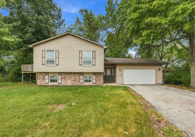Single family home for sale at 629 Sullivan Ln, University Park, IL 60484 | MLS# 12766671