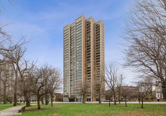 Condo for sale at 1850 N Clark St #2104, Chicago, IL 60614 | MLS# 12766673