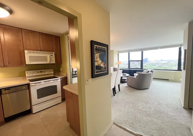 Photo 4 of Condo for sale at 1850 N Clark St #2104, Chicago, IL 60614 | MLS# 12766673 | Listing updated on 2026-09-24