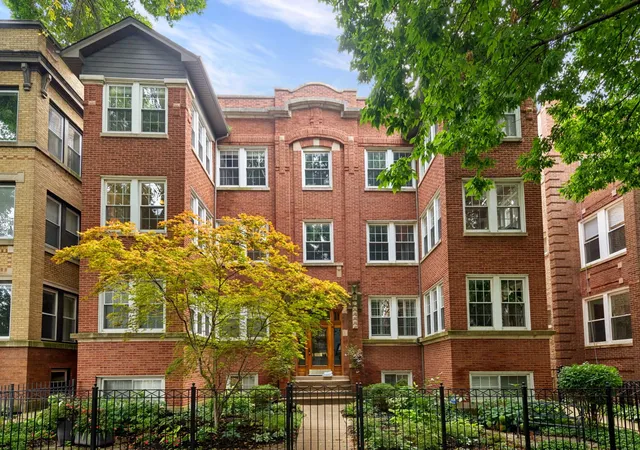 Condo for sale at 1321 W Winnemac Ave #2E, Chicago, IL 60640 | MLS# 12766694