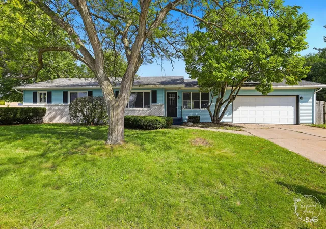 Photo 2 of Single family home for sale at 970 Independence Dr, Bourbonnais, IL 60914 | MLS# 12766700 | Listing updated on 2026-10-01