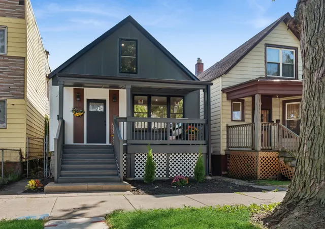 Photo 1 of Single family home for sale at 7521 S Ingleside Ave, Chicago, IL 60619 | MLS# 12766709 | Listing updated on 2026-10-08