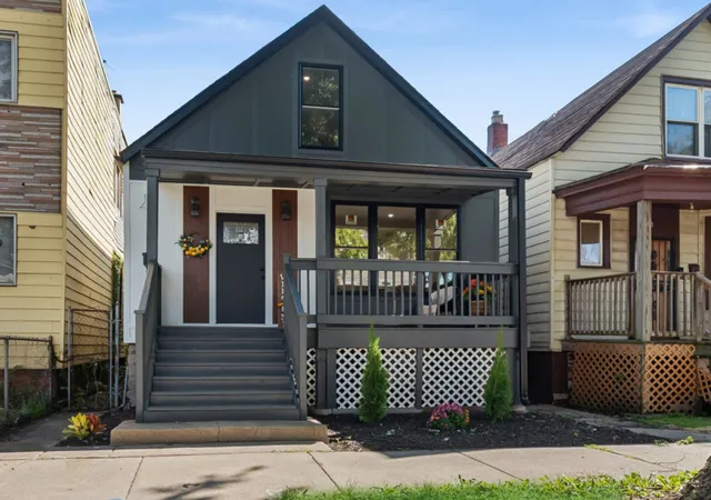 Photo 1 of Single family home for sale at 7521 S Ingleside Ave, Chicago, IL 60619 | MLS# 12766709 | Listing updated on 2026-10-14