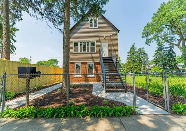 Photo 3 of House for sale at 4438 S Knox Ave, Chicago, IL 60632 | MLS# 12766730 | Listing updated on 2026-09-25