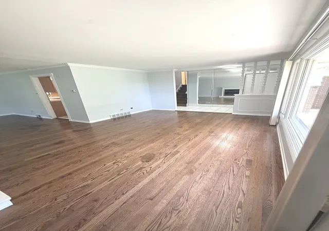 Photo 3 of Single family home for sale at 942 E 168th Street, South Holland, IL 60473 | MLS# 12766750 | Listing updated on 2026-09-22