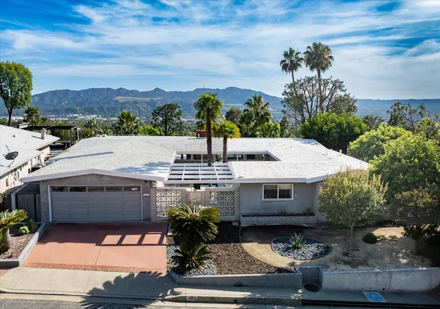 Photo 3 of Single family home for sale at 1900 Ransom Rd, Glendale, CA 91201 | MLS# 12766760 | Listing updated on 2026-09-22