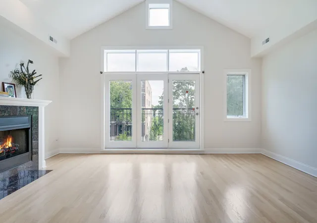 Photo 4 of Condo for sale at 6534 S Kimbark Ave #3, Chicago, IL 60637 | MLS# 12766776 | Listing updated on 2026-09-29