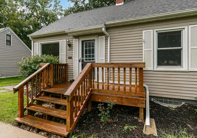 Photo 1 of Single family home for sale at 2473 31st Street Ct, Moline, IL 61265 | MLS# 12766779 | Listing updated on 2026-09-23