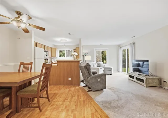 Listing Photo 5 - Condo for sale in building located at 308 Primrose Ct, Aurora, IL 60504 - Unit #308