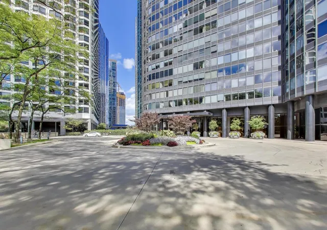 Photo 2 of Condo for sale at 155 N Harbor Dr #3301-3302-3314, Chicago, IL 60601 | MLS# 12766825 | Listing updated on 2026-09-22