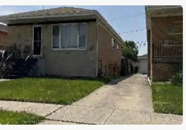 Photo 3 of Single family home for sale at 1119 Lucas St, Calumet City, IL 60409 | MLS# 12766835 | Listing updated on 2026-09-22