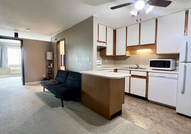Listing Photo 4 - Condo for sale in building located at 3130 W Monroe St, Waukegan, IL 60085 - Unit #312