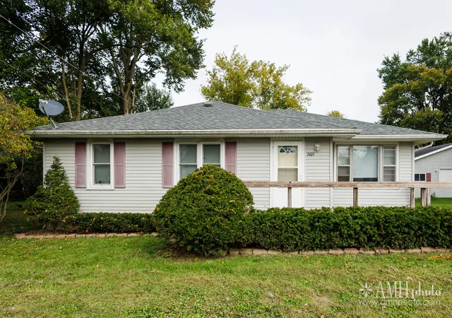 Photo 2 of Single family home for sale at 7405 E Canada St, St. Anne, IL 60964 | MLS# 12766860 | Listing updated on 2026-10-15