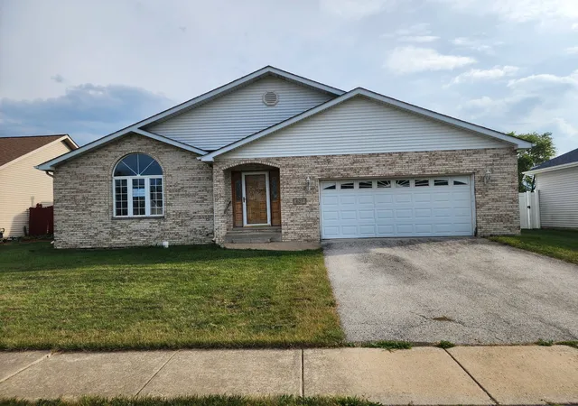 Single family home for sale at 627 Clover Ln, University Park, IL 60484 | MLS# 12766875