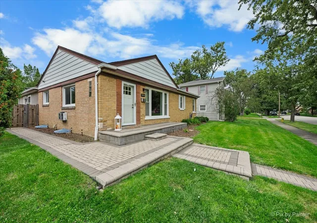 Photo 3 of Single family home for sale at 8048 N Ozanam Ave, Niles, IL 60714 | MLS# 12766899 | Listing updated on 2026-09-30