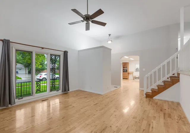 Photo 3 of Single family home for sale at 304 Andover Ct, Streamwood, IL 60107 | MLS# 12766916 | Listing updated on 2026-10-05