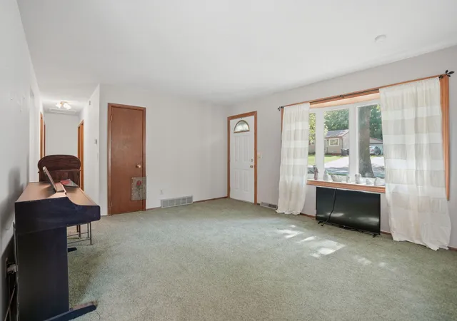 Photo 3 of Single family home for sale at 8112 7th Street W, Rock Island, IL 61201 | MLS# 12766918 | Listing updated on 2026-09-22