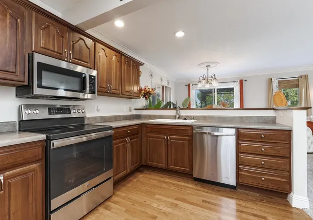 Photo 4 of Townhouse for sale at 712 Clairidge Cc Green, Normal, IL 61761 | MLS# 12766943 | Listing updated on 2026-10-21