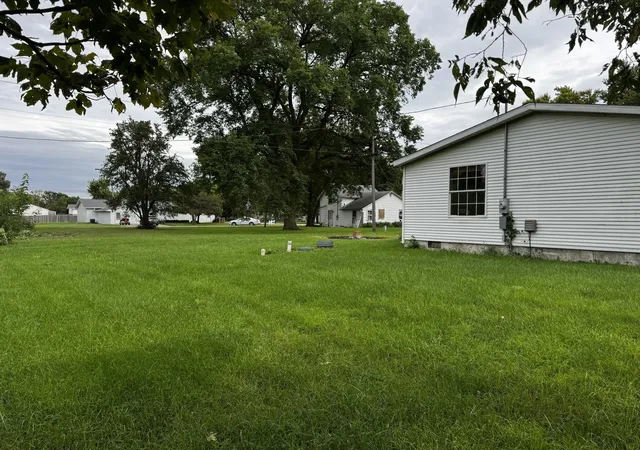 Photo 3 of Sale Pending at 712 E Main St, Cornell, IL 61319 | MLS# 12766969 | Listing updated on 2026-10-29