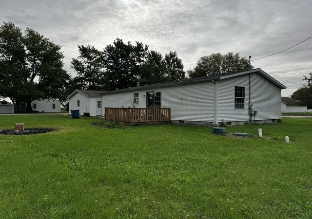 Photo 4 of Sale Pending at 712 E Main St, Cornell, IL 61319 | MLS# 12766969 | Listing updated on 2026-10-29