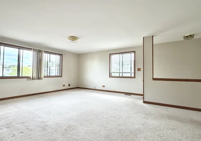 Photo 3 of Condo for sale at 935 Shattuck Ln #935, Schaumburg, IL 60194 | MLS# 12766974 | Listing updated on 2026-09-30