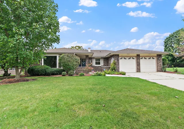 Photo 1 of Single family home for sale at 104 Millis Ln, Schaumburg, IL 60193 | MLS# 12766976 | Listing updated on 2026-09-24
