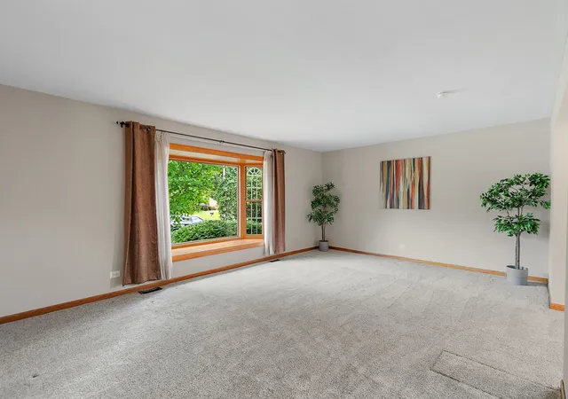 Photo 3 of Single family home for sale at 104 Millis Ln, Schaumburg, IL 60193 | MLS# 12766976 | Listing updated on 2026-09-24