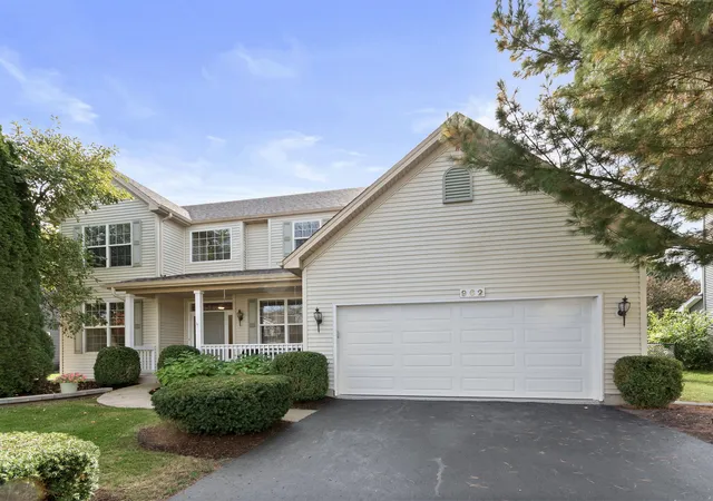 Single family home for sale at 962 Canyon Trl Ct, Yorkville, IL 60560 | MLS# 12766983 | Listing updated on 2026-10-28