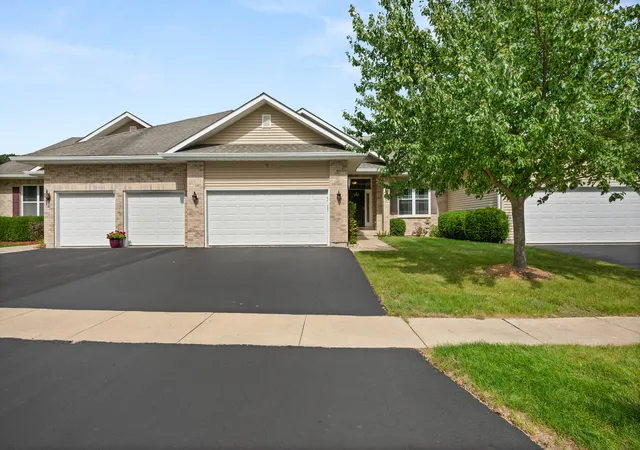 Photo 3 of Townhouse for sale at 715 Winding Trl #4, Genoa, IL 60135 | MLS# 12766985 | Listing updated on 2026-09-30