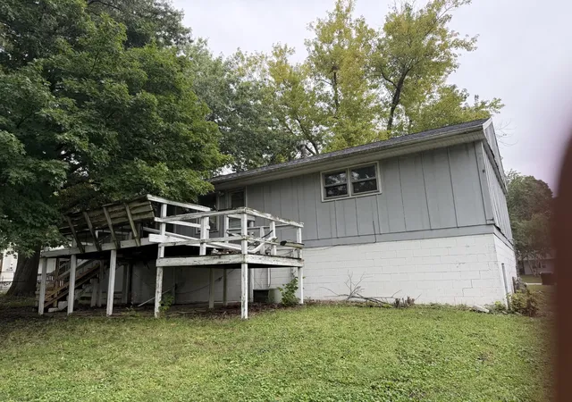 Photo 3 of Single family home for sale at 1405 Essex Ct, Normal, IL 61761 | MLS# 12767034 | Listing updated on 2026-10-07