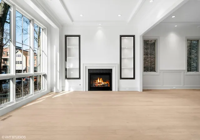 Photo 2 of Mansion for sale at 2163 W Windsor Ave, Chicago, IL 60625 | MLS# 12767035 | Listing updated on 2026-09-24