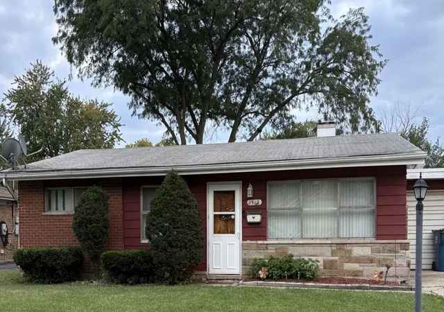 Single family home for sale at 1512 Freeland Ave, Calumet City, IL 60409 | MLS# 12767045