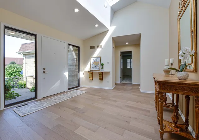 Photo 3 of Single family home for sale at 2457 Seville Cir, Northbrook, IL 60062 | MLS# 12767051 | Listing updated on 2026-09-28