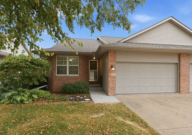 Townhouse for sale at 5239 Red Fox Rd, Bettendorf, IA 52722 | MLS# 12767055