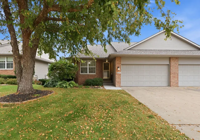 Photo 1 of Townhouse for sale at 5239 Red Fox Rd, Bettendorf, IA 52722 | MLS# 12767055 | Listing updated on 2026-10-19