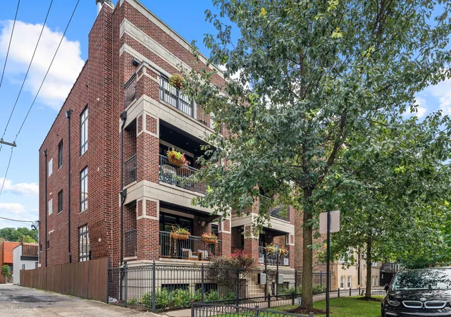 Condo for sale at (Undisclosed), Chicago, IL 60614 | MLS# 12767070 | Listing updated on 2026-09-24