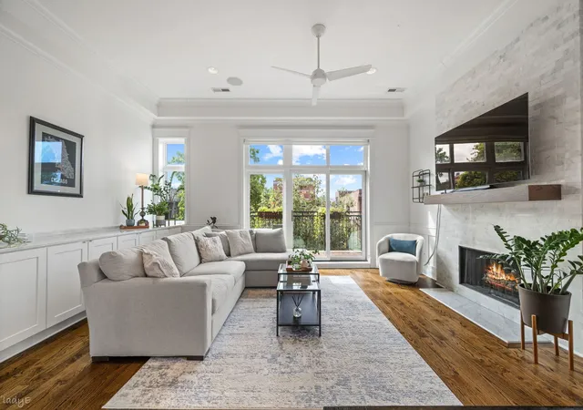 Photo 2 of Condo for sale at (Undisclosed), Chicago, IL 60614 | MLS# 12767070 | Listing updated on 2026-09-24