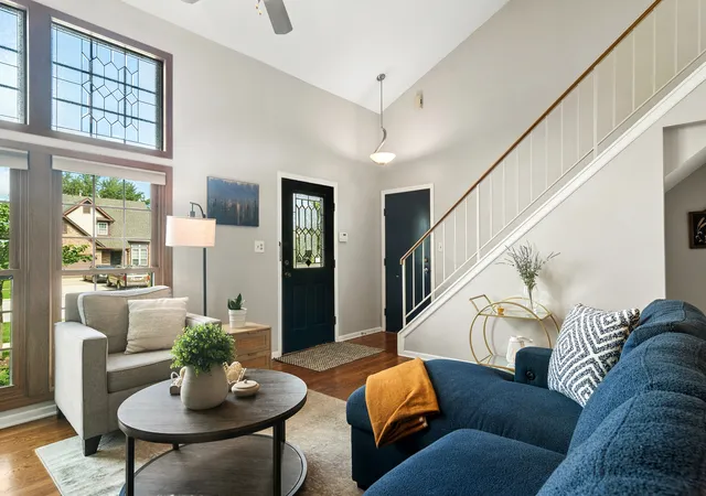 Photo 3 of Townhouse for sale at 4608 Mumford Dr, Hoffman Estates, IL 60192 | MLS# 12767071 | Listing updated on 2026-09-25