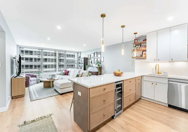 Photo 2 of Condo for sale at 3600 N Lake Shore Dr #907, Chicago, IL 60613 | MLS# 12767087 | Listing updated on 2026-09-28