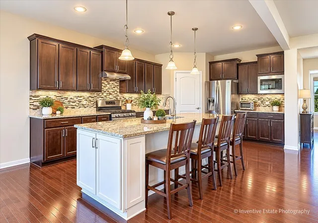 Photo 3 of Single family home for sale at 1312 Springfield Ln, Shorewood, IL 60404 | MLS# 12767088 | Listing updated on 2026-10-10