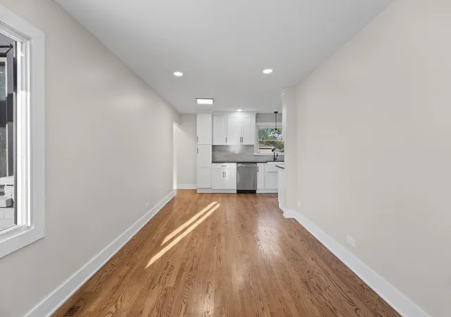 Photo 3 of Single family home for sale at 160 Lancaster Ln, Des Plaines, IL 60018 | MLS# 12767101 | Listing updated on 2026-09-24